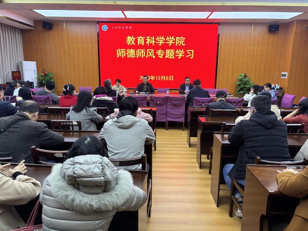 医生掀开奶罩边躁边狠狠躁视频