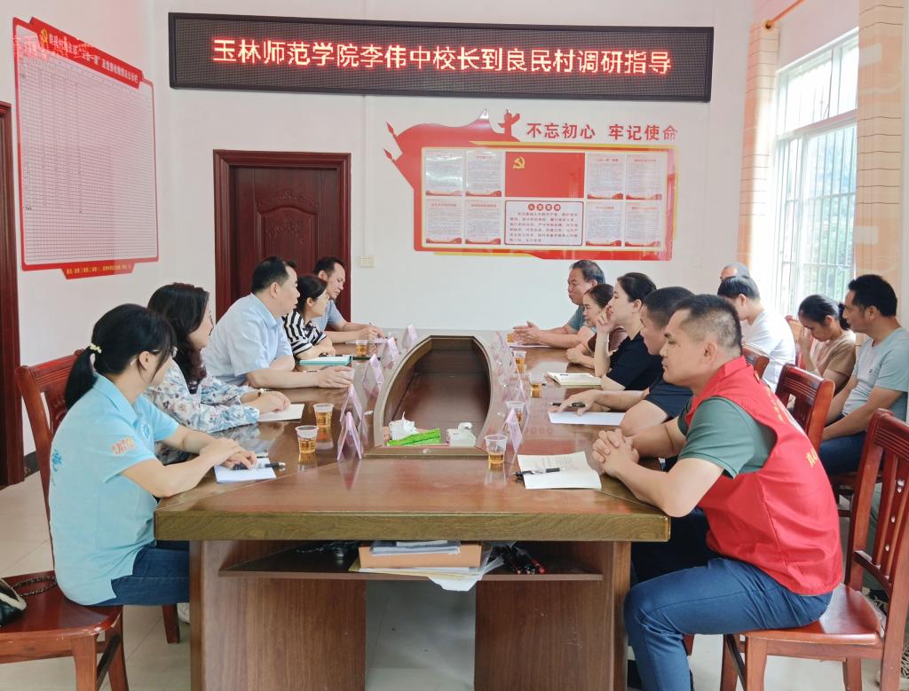 医生掀开奶罩边躁边狠狠躁视频