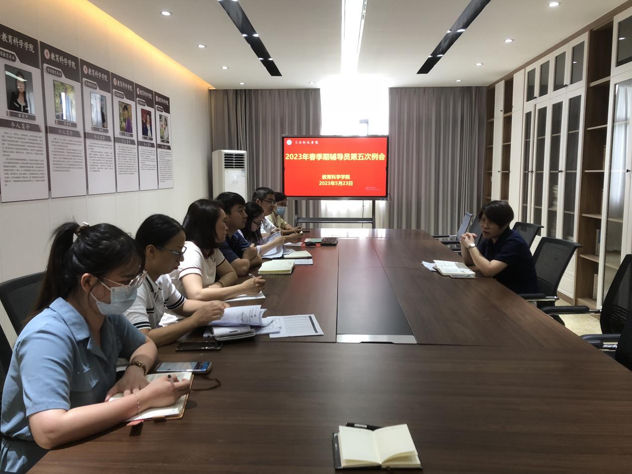 医生掀开奶罩边躁边狠狠躁视频