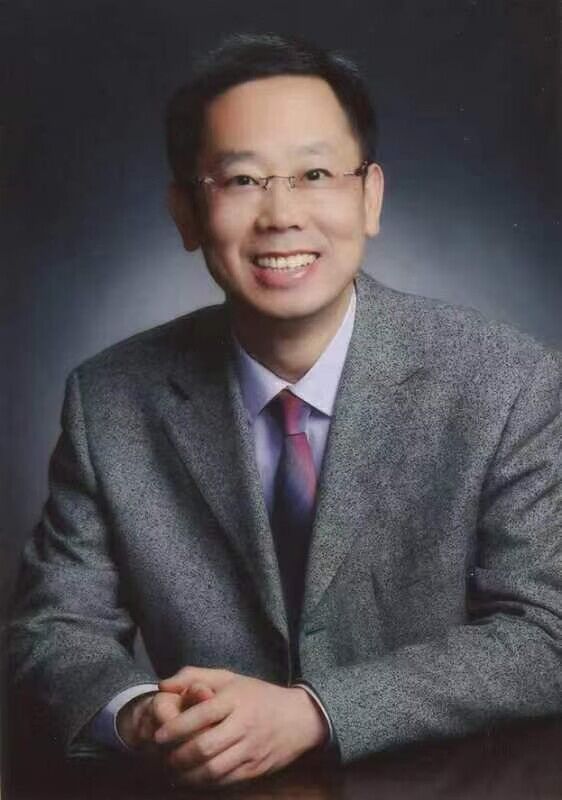 医生掀开奶罩边躁边狠狠躁视频