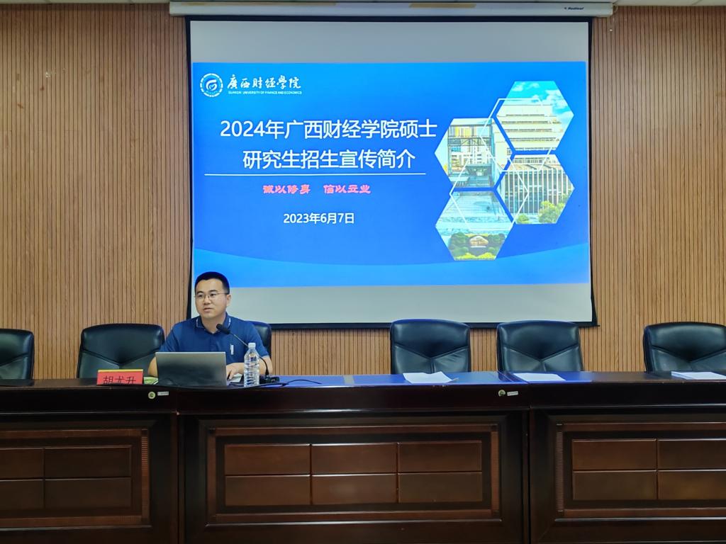 医生掀开奶罩边躁边狠狠躁视频