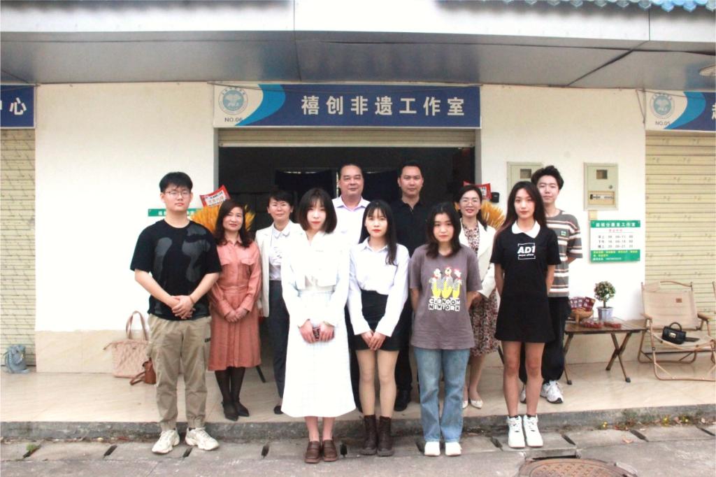 医生掀开奶罩边躁边狠狠躁视频
