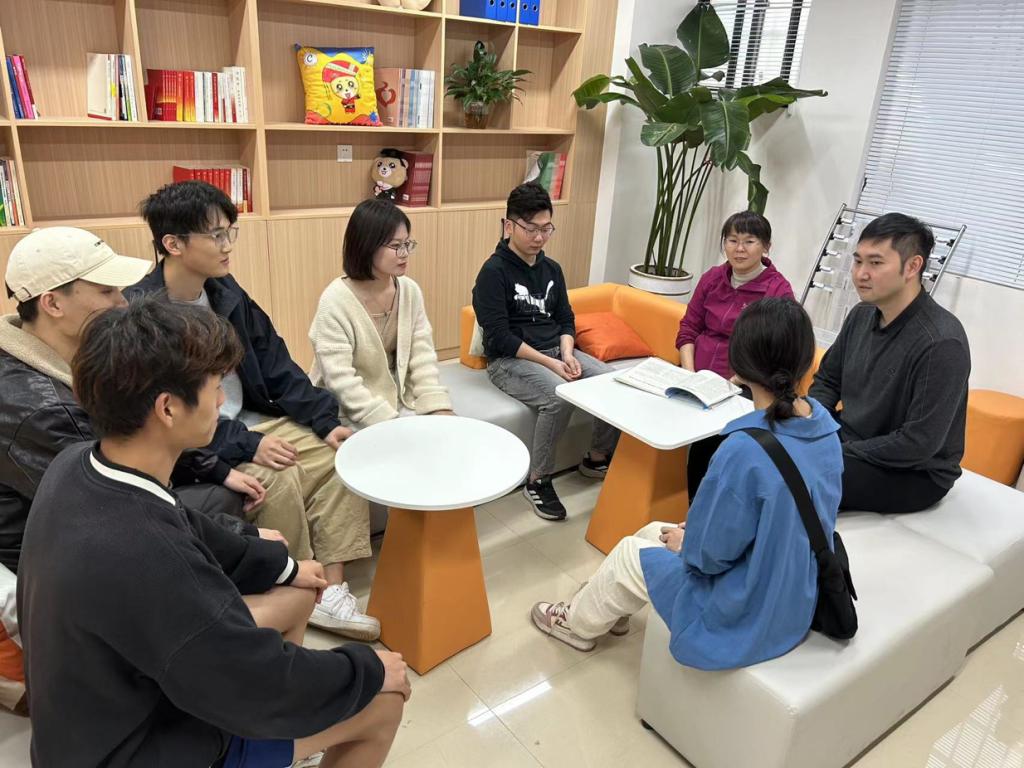 医生掀开奶罩边躁边狠狠躁视频
