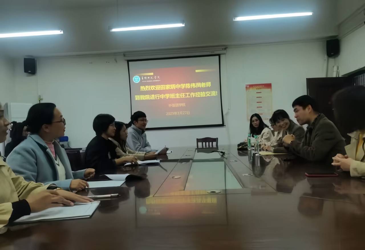 医生掀开奶罩边躁边狠狠躁视频